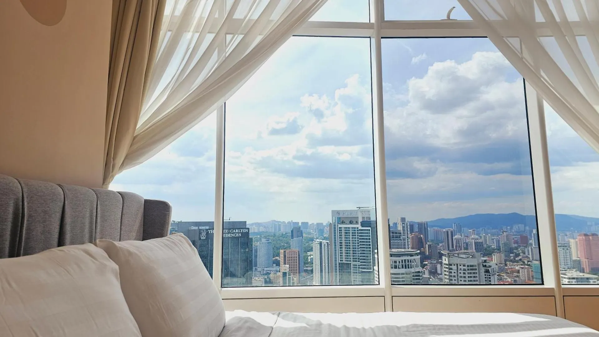 Sky Suites Klcc By Staylar Kuala Lumpur Appartamento