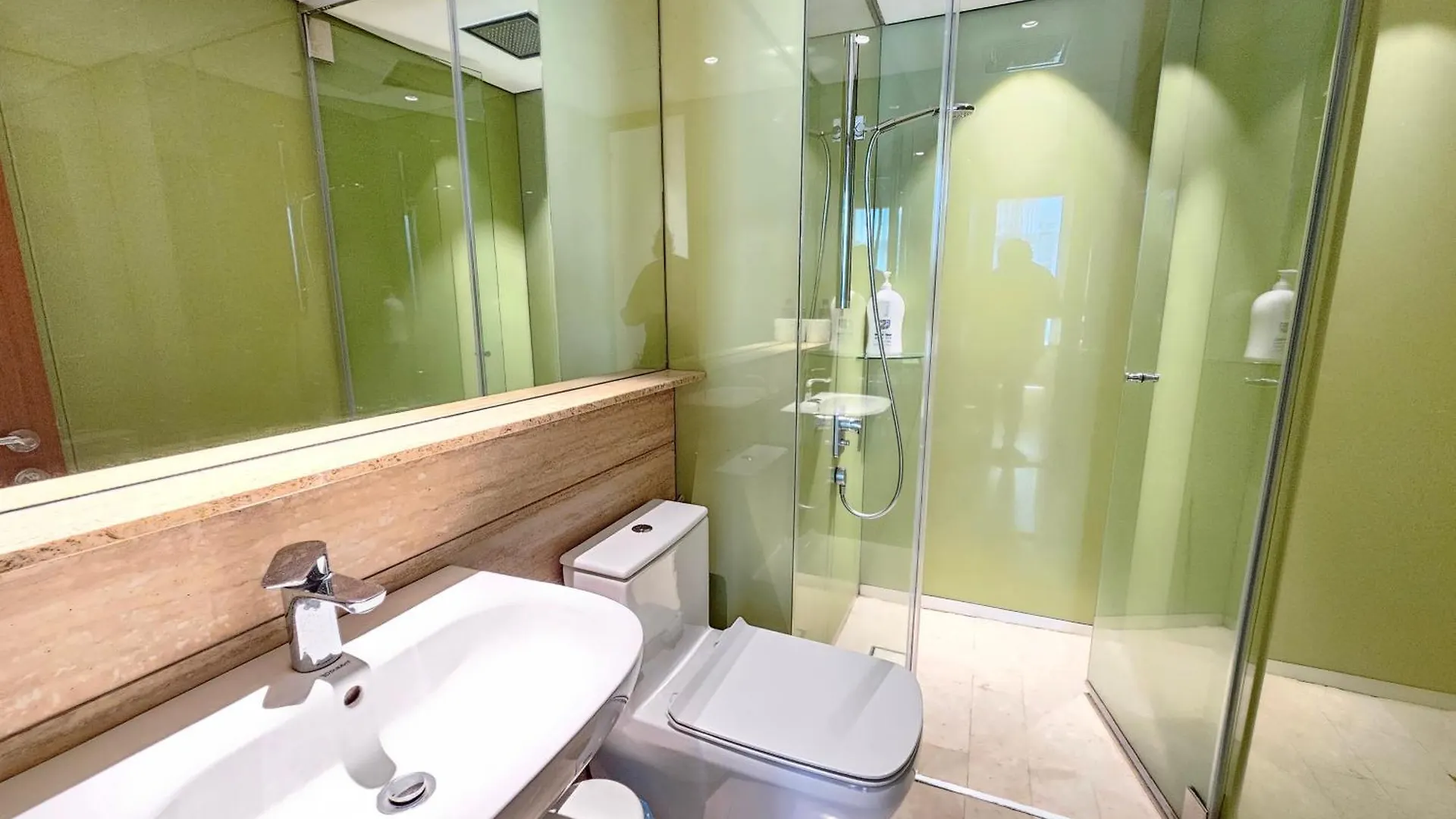 Sky Suites Klcc By Staylar Kuala Lumpur Apartment